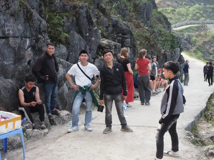 Exploring the breathtaking beauty of Ha Giang with these amazing people!